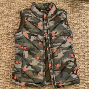 Camo puffer vest